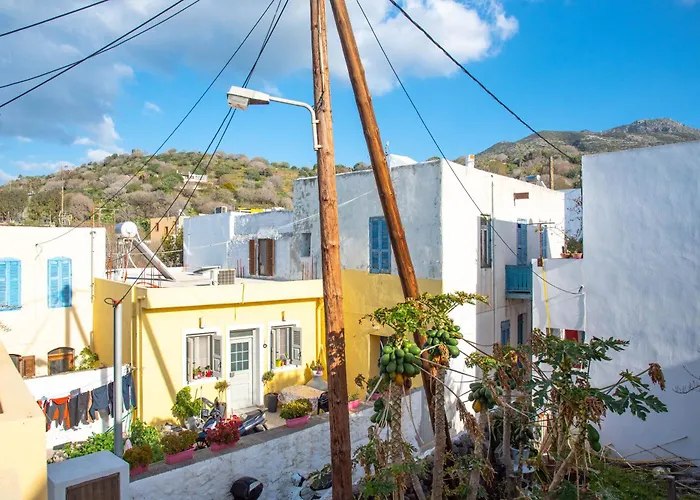 Elithas & Budget Apartman Mandráki