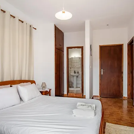 Elithas & Budget Apartamento