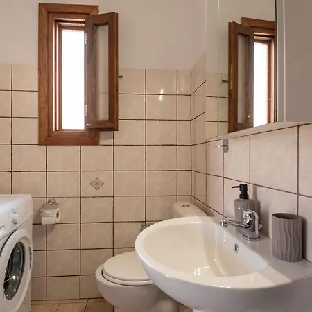 Apartamento Elithas & Budget Mandrákion