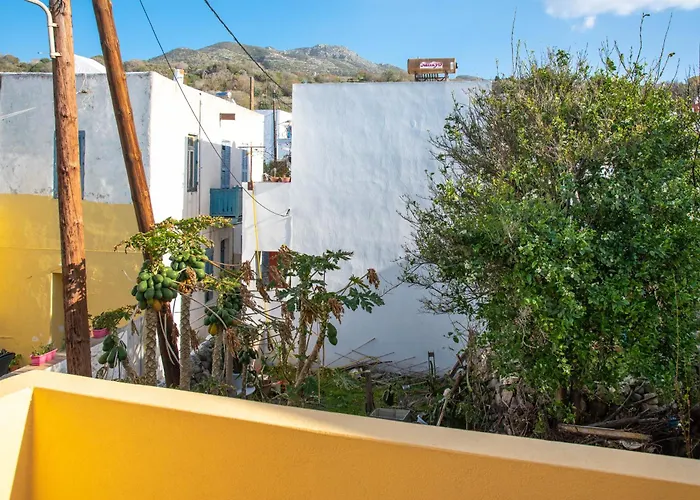 شقة Elithas & Budget Mandrákion